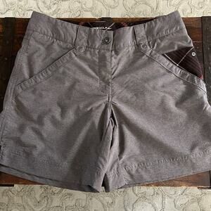Nike Golf Brown and Plaid Shorts Size 6